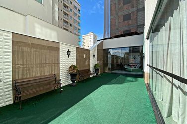 Apartamento &agrave; venda - 126m&sup2; - Meia Praia