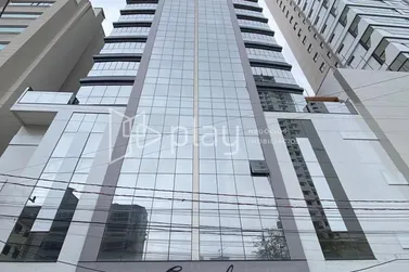 Apartamento &agrave; venda - 127m&sup2; - Meia Praia