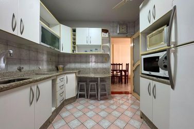 Apartamento &agrave; venda - 96m&sup2; - Centro