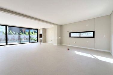 Casa &agrave; venda - 411m&sup2; - Centro