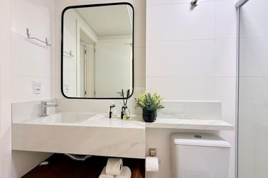Apartamento &agrave; venda - 110m&sup2; - Meia Praia