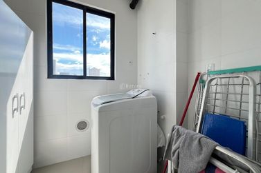Apartamento &agrave; venda - 106m&sup2; - Meia Praia