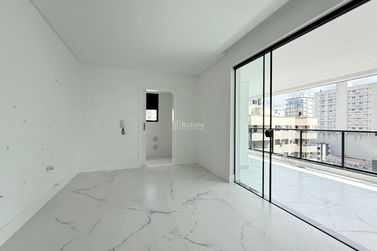 Apartamento &agrave; venda - 160m&sup2; - Meia Praia