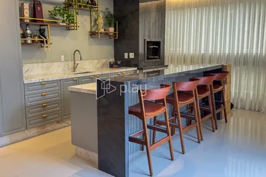 Apartamento &agrave; venda - 251m&sup2; - Meia Praia