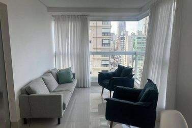 Apartamento &agrave; venda - Meia Praia