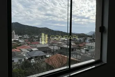 Apartamento &agrave; venda - 54m&sup2; - Pereque