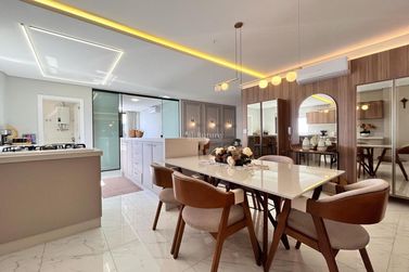 Apartamento &agrave; venda - 185m&sup2; - Meia Praia