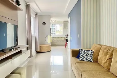 Apartamento &agrave; venda - 157m&sup2; - Meia Praia