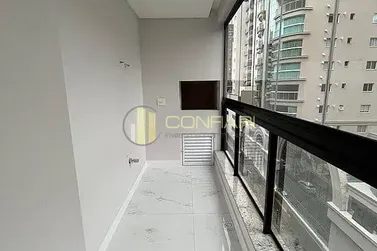 Apartamento &agrave; venda - 101m&sup2; - Meia Praia