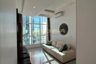 Apartamento &agrave; venda - 131m&sup2; - Meia Praia