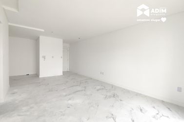 Apartamento para alugar - 81m&sup2; - Centro