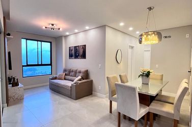 Apartamento &agrave; venda - 95m&sup2; - Centro