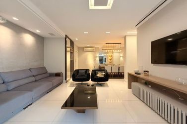 Apartamento &agrave; venda - 177m&sup2; - Centro