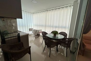 Apartamento &agrave; venda - Meia Praia