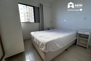 Apartamento para alugar - 100m&sup2; - Meia Praia