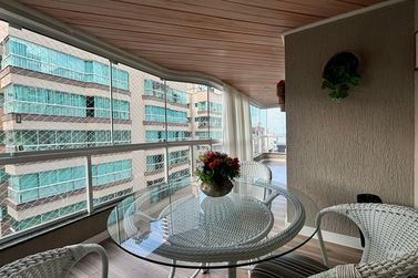 Apartamento para alugar - 170m&sup2; - Meia Praia