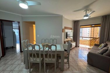 Apartamento &agrave; venda - 137m&sup2; - Meia Praia