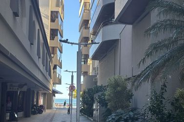 Apartamento &agrave; venda - Meia Praia