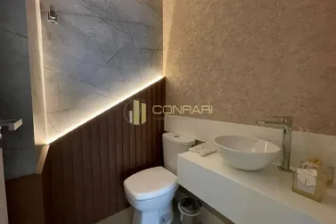 Apartamento &agrave; venda - 136m&sup2; - Meia praia