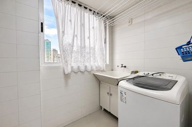 Apartamento &agrave; venda - 212m&sup2; - Meia Praia