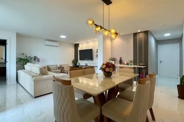 Apartamento &agrave; venda - 136m&sup2; - 