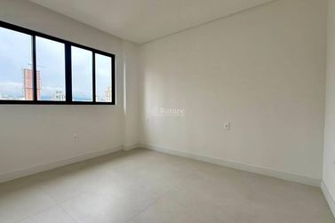 Apartamento &agrave; venda - Meia Praia