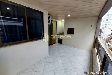 Apartamento &agrave; venda - 117m&sup2; - Meia Praia