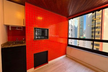 Apartamento &agrave; venda - 107m&sup2; - Centro