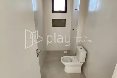 Apartamento &agrave; venda - 132m&sup2; - Meia Praia