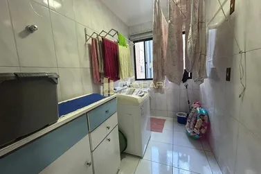 Apartamento &agrave; venda - 100m&sup2; - meia praia