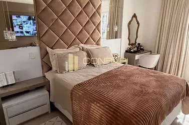 Apartamento &agrave; venda - 134m&sup2; - Meia Praia