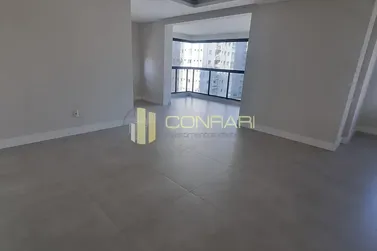 Apartamento &agrave; venda - 162m&sup2; - meia praia
