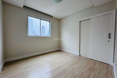 Apartamento &agrave; venda - 122m&sup2; - Centro