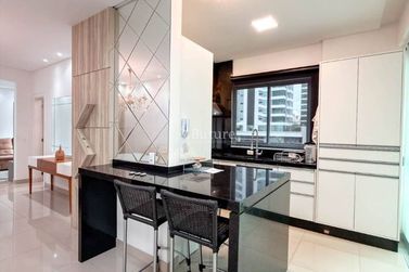 Apartamento &agrave; venda - Meia Praia