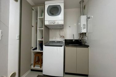 Apartamento &agrave; venda - 225m&sup2; - Meia Praia