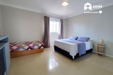 Apartamento para alugar - 195m&sup2; - Centro