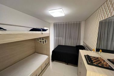 Apartamento para alugar - Meia Praia
