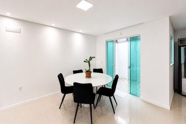 Casa &agrave; venda - 189m&sup2; - Praia dos Amores