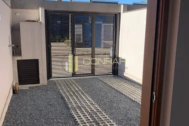 Sobrado para alugar - 80m&sup2; - Pereque