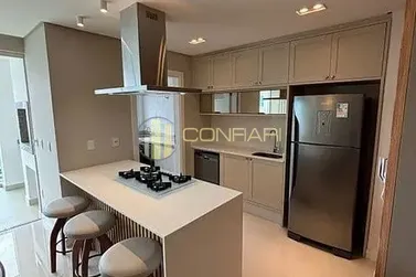 Apartamento &agrave; venda - 136m&sup2; - Centro