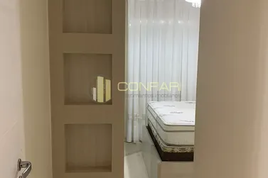 Apartamento para alugar - 90m&sup2; - Meia Praia