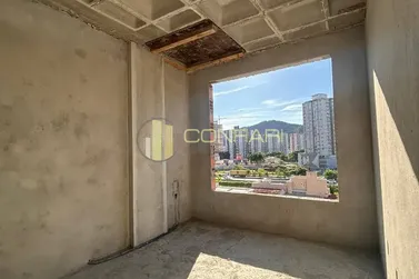 Apartamento &agrave; venda - 145m&sup2; - CENTRO