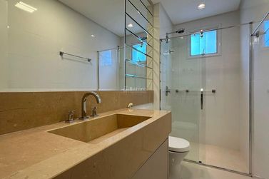 Apartamento &agrave; venda - 281m&sup2; - Meia Praia