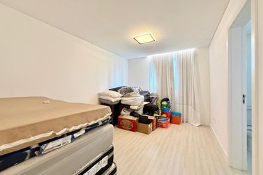 Apartamento &agrave; venda - 129m&sup2; - Meia Praia