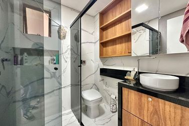 Apartamento &agrave; venda - 85m&sup2; - Meia Praia
