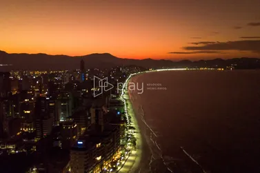 Apartamento &agrave; venda - 85m&sup2; - Meia Praia