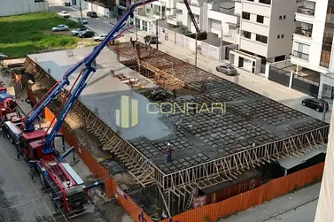 Apartamento &agrave; venda - 76m&sup2; - Balne&aacute;rio Pereque
