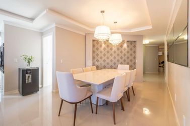 Apartamento &agrave; venda - 202m&sup2; - Meia Praia