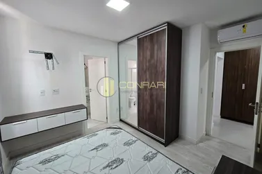 Apartamento &agrave; venda - 130m&sup2; - Meia Praia