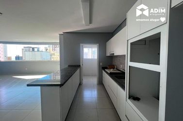 Apartamento para alugar - 153m&sup2; - Centro
